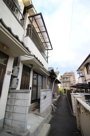 豊浦町1-16戸建の物件外観写真